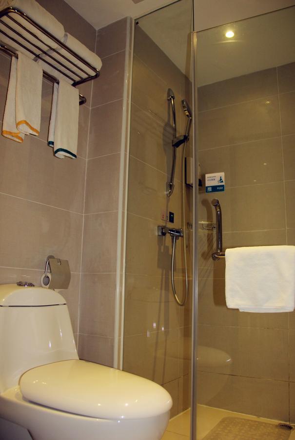 City Comfort Inn Guangzhou Tianpingjia Subway Station Branch Экстерьер фото